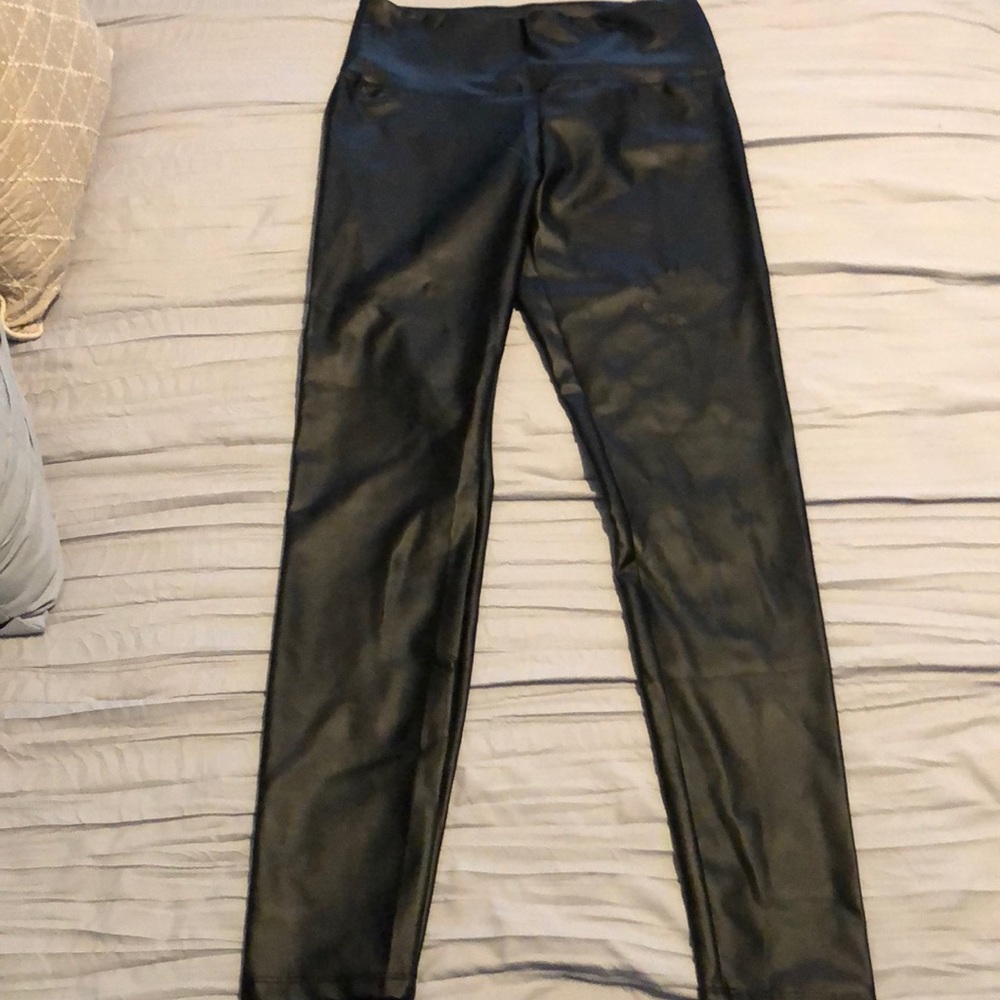 Faux leather black leggings